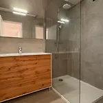 Elegant 3 Pieces, 2 Chambres, 4 Pers, Clim, Wi-fi, Proche Des Plages Apartment