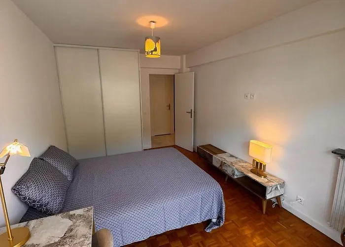 Elegant 3 Pieces, 2 Chambres, 4 Pers, Clim, Wi-fi, Proche Des Plages