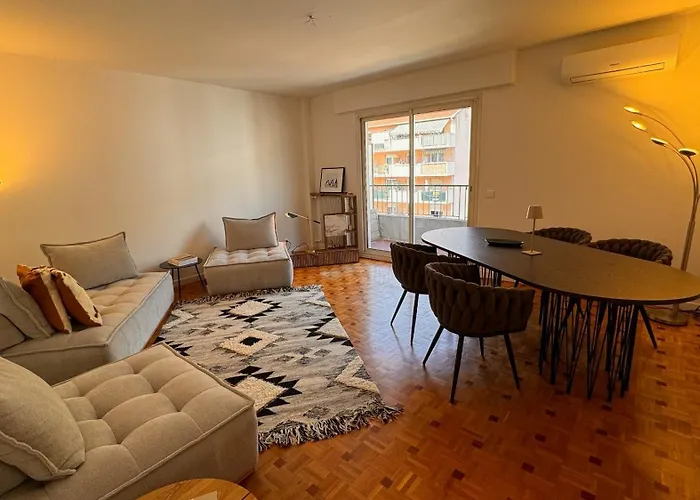 Elegant 3 Pieces, 2 Chambres, 4 Pers, Clim, Wi-fi, Proche Des Plages Apartment